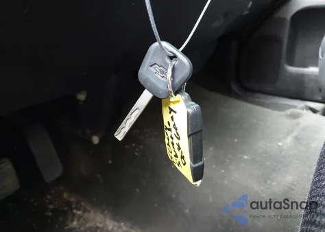 2015 Chevrolet Silverado 1500 1Lt из США, поврежденный, VIN 1GCVKREC0FZ341832